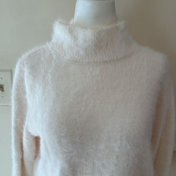 Loft Sweater - Picture 2 of 4